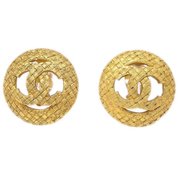 Chanel Button Quilted Earrings Gold Clip-On - Picture 1 of 4